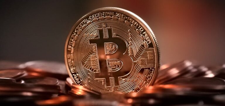بیت کوین چیست؟آشنایی با Bitcoin بهترین ارزهای دیجیتال